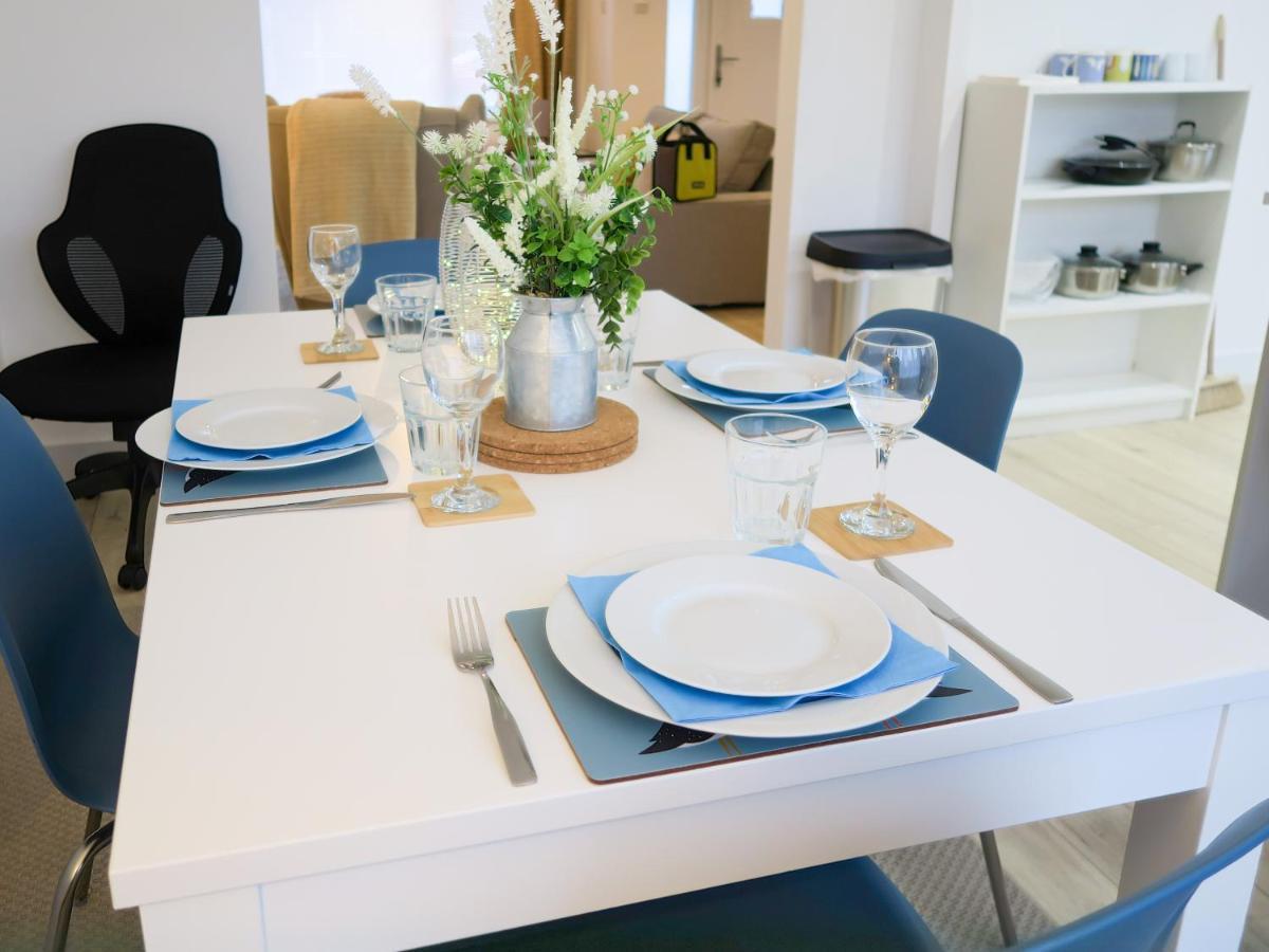 Elegant Home Mod Kitchen, Fast Wi-Fi, Free Parking Carrickfergus Exterior photo